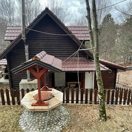 Kanadeze Razem Tatil Evi Koplik