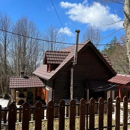 Kanadeze Razem Ferienhaus *